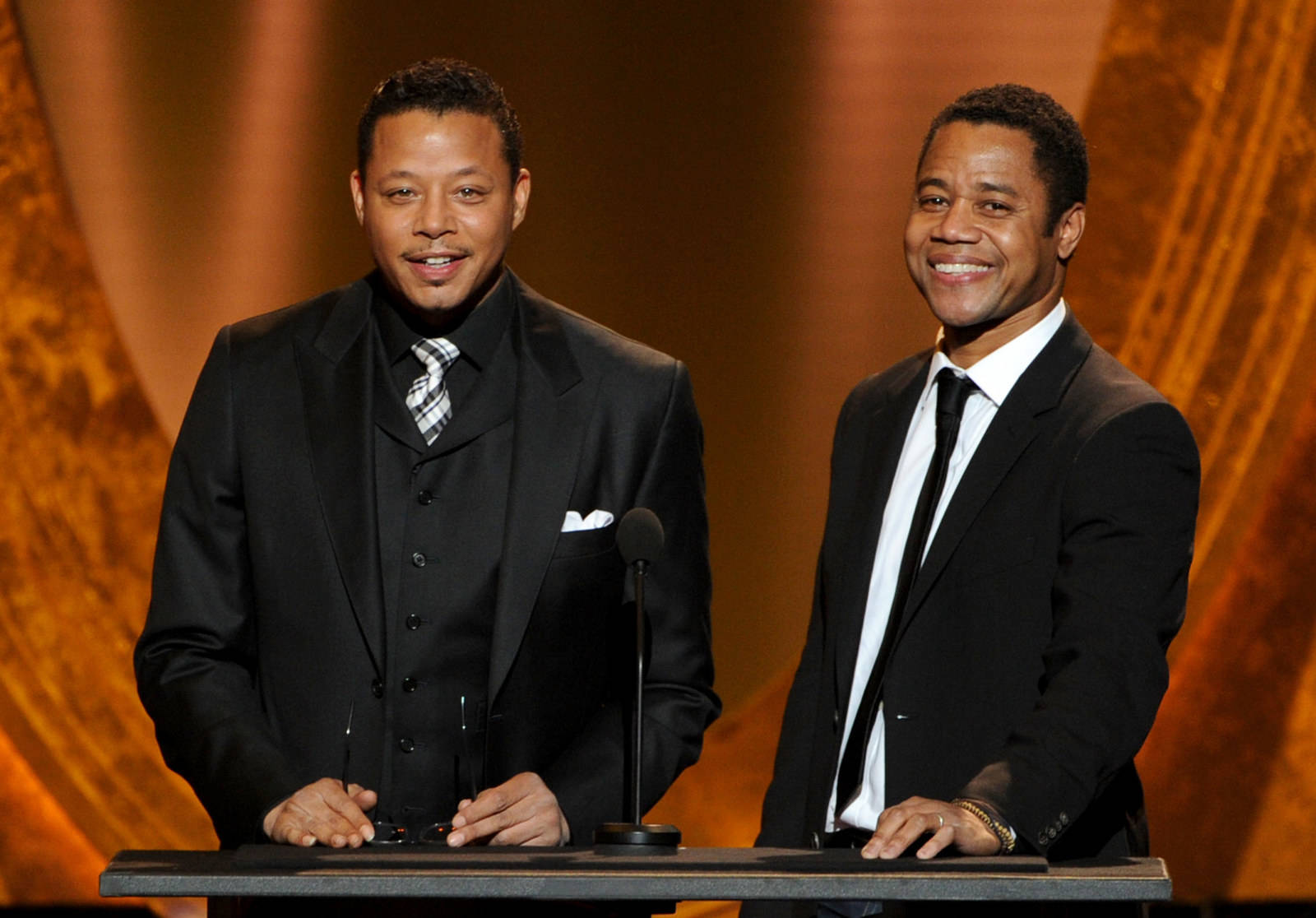 Cuba Gooding Jr And Terrence Howard Emmy Awards Wallpaper