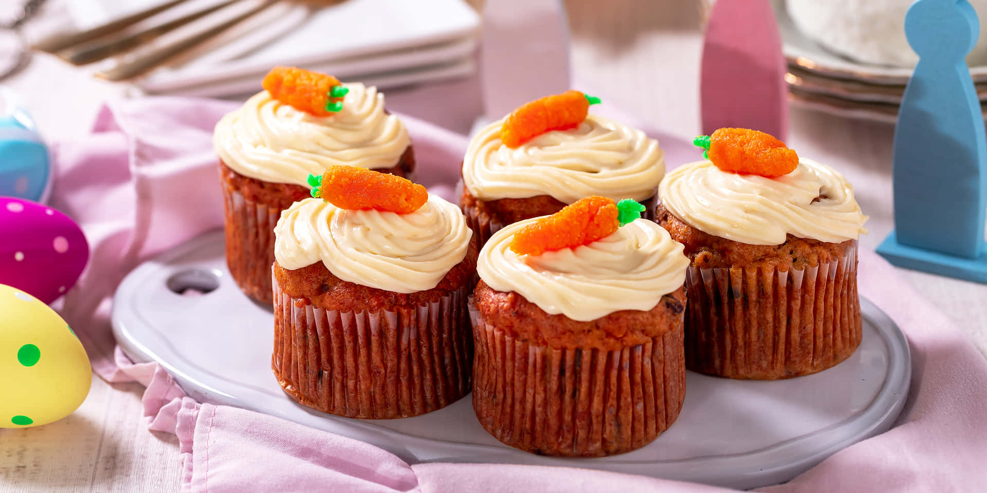 Disfrutade Un Delicioso Cupcake Con Tu Familia