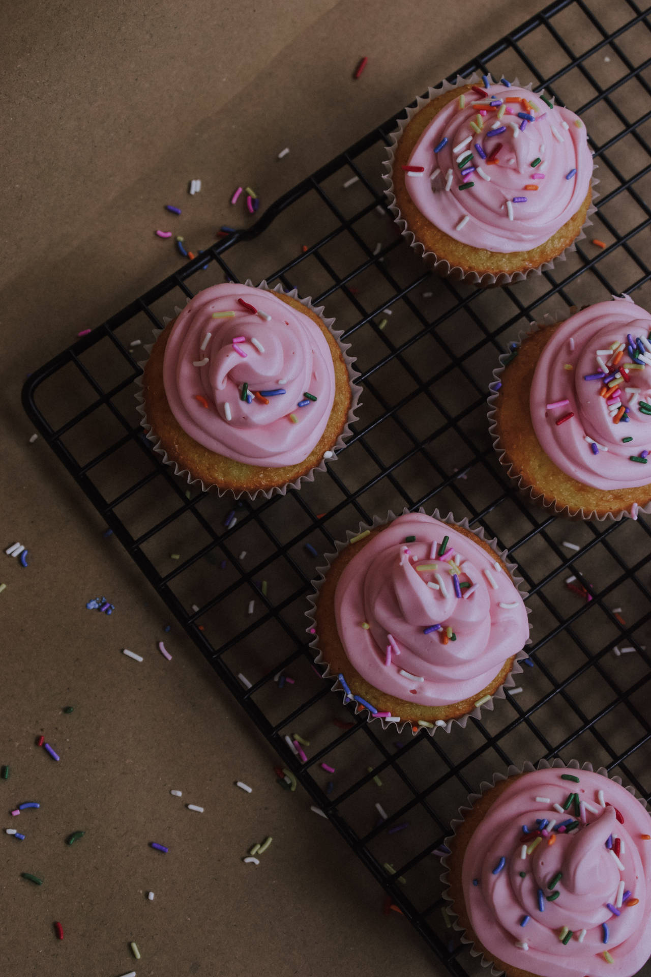 Cupcakes On A Tray Wallpaper
