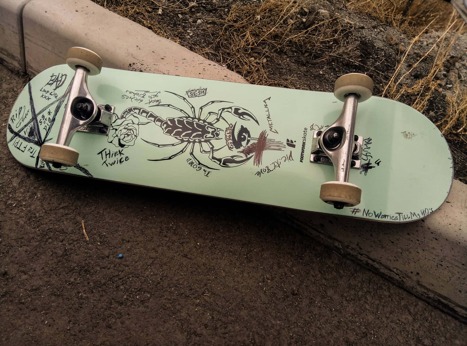 Custom Designed Skateboardon Ground Wallpaper