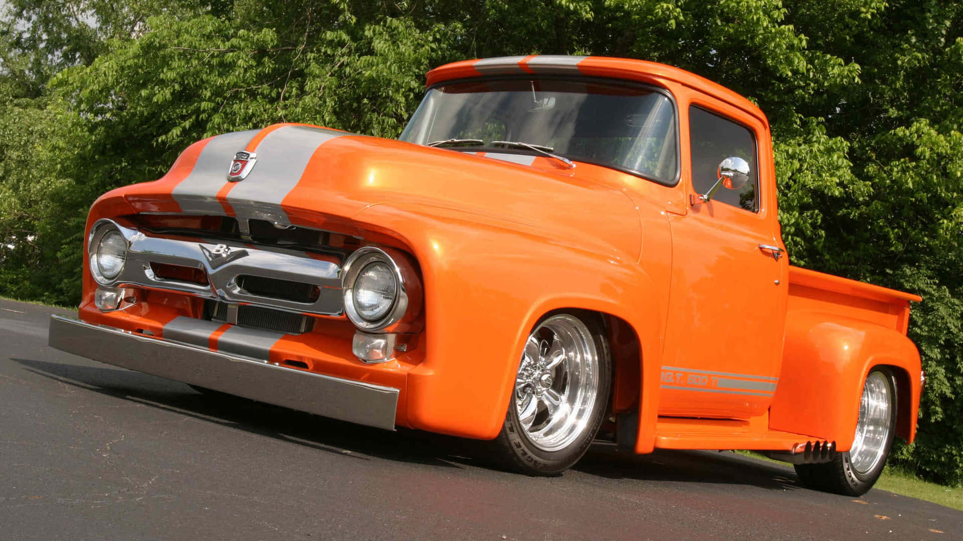 Custom Orange Classic Truck Wallpaper