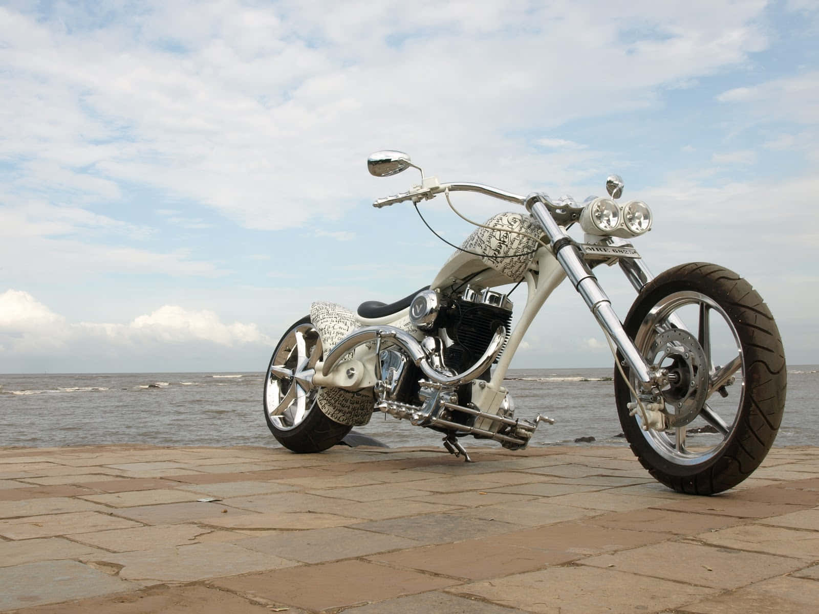Custom Vardenchi Motorcycle Seaside Wallpaper