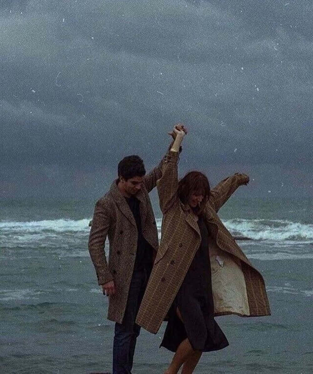 Cute Aesthetic Couple On Beach Picture