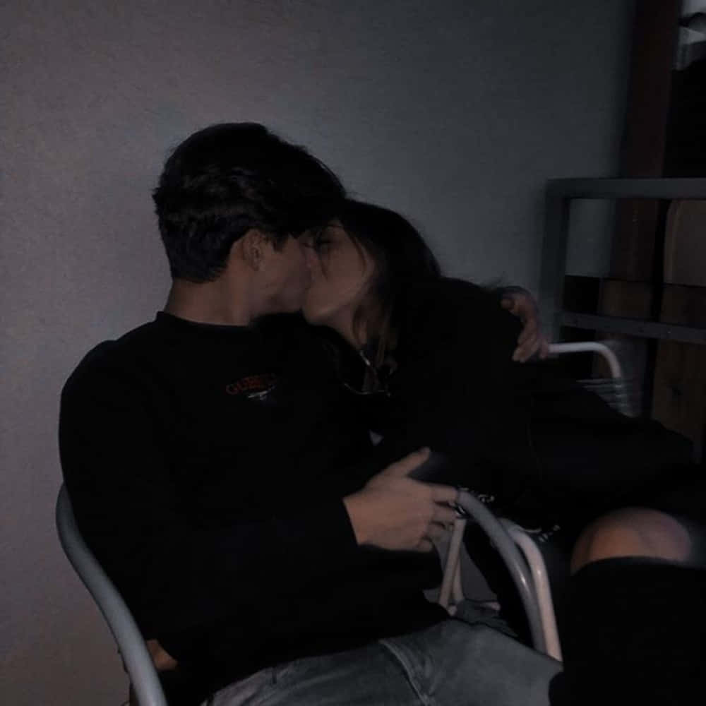 Cute Aesthetic Couple Kissing In Black Picture