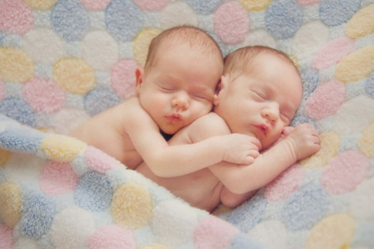 10900 Twin Babies Stock Photos Pictures  RoyaltyFree Images  iStock   Newborn twin babies Black twin babies Twin babies feet