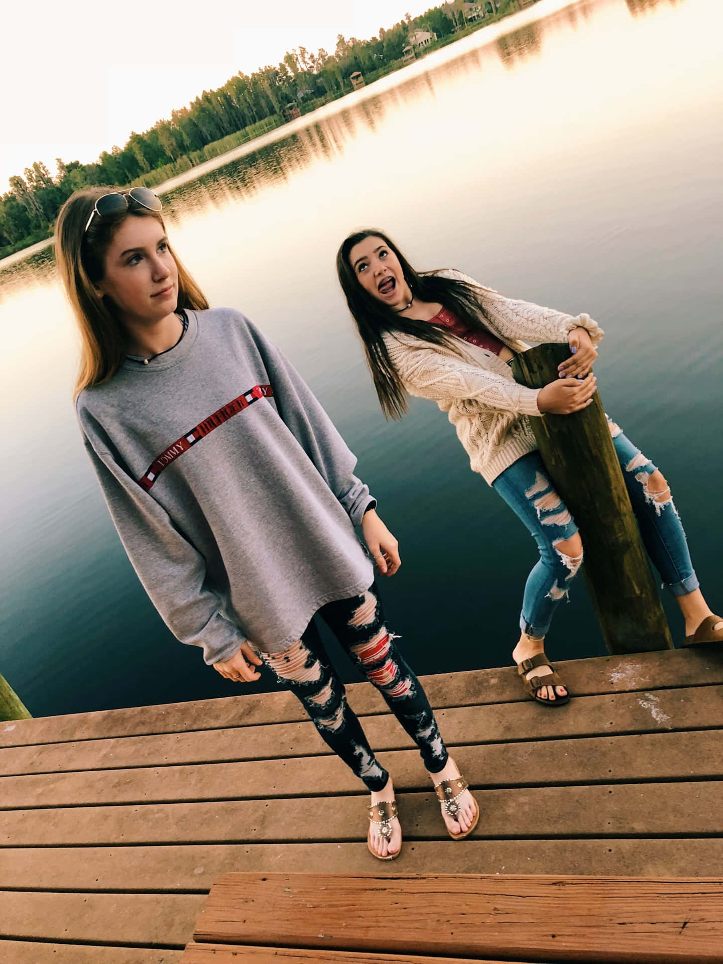 Cute Bff On A Lake Picture