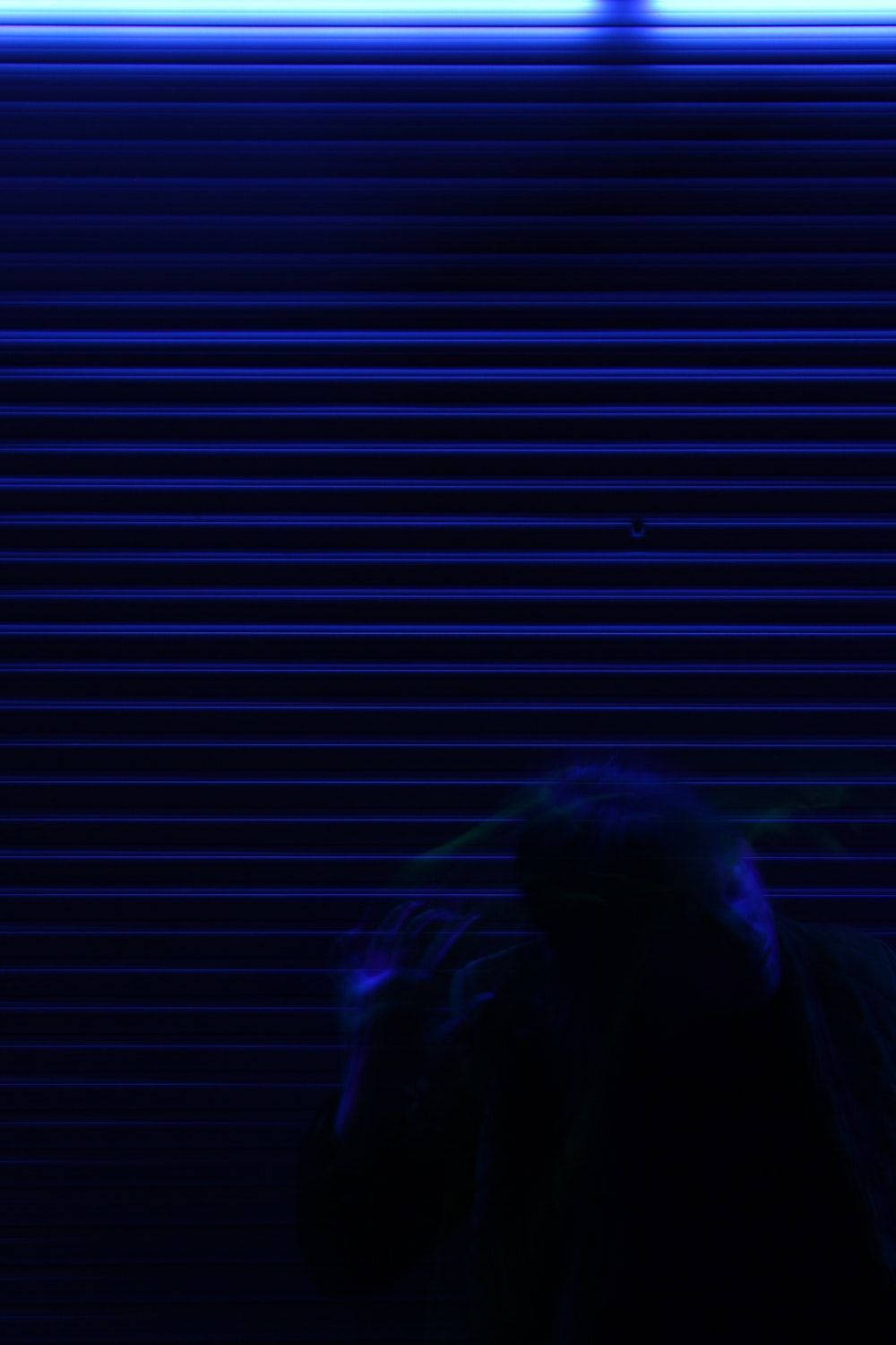 Sød blå æstetisk neon vandrette linjer Wallpaper