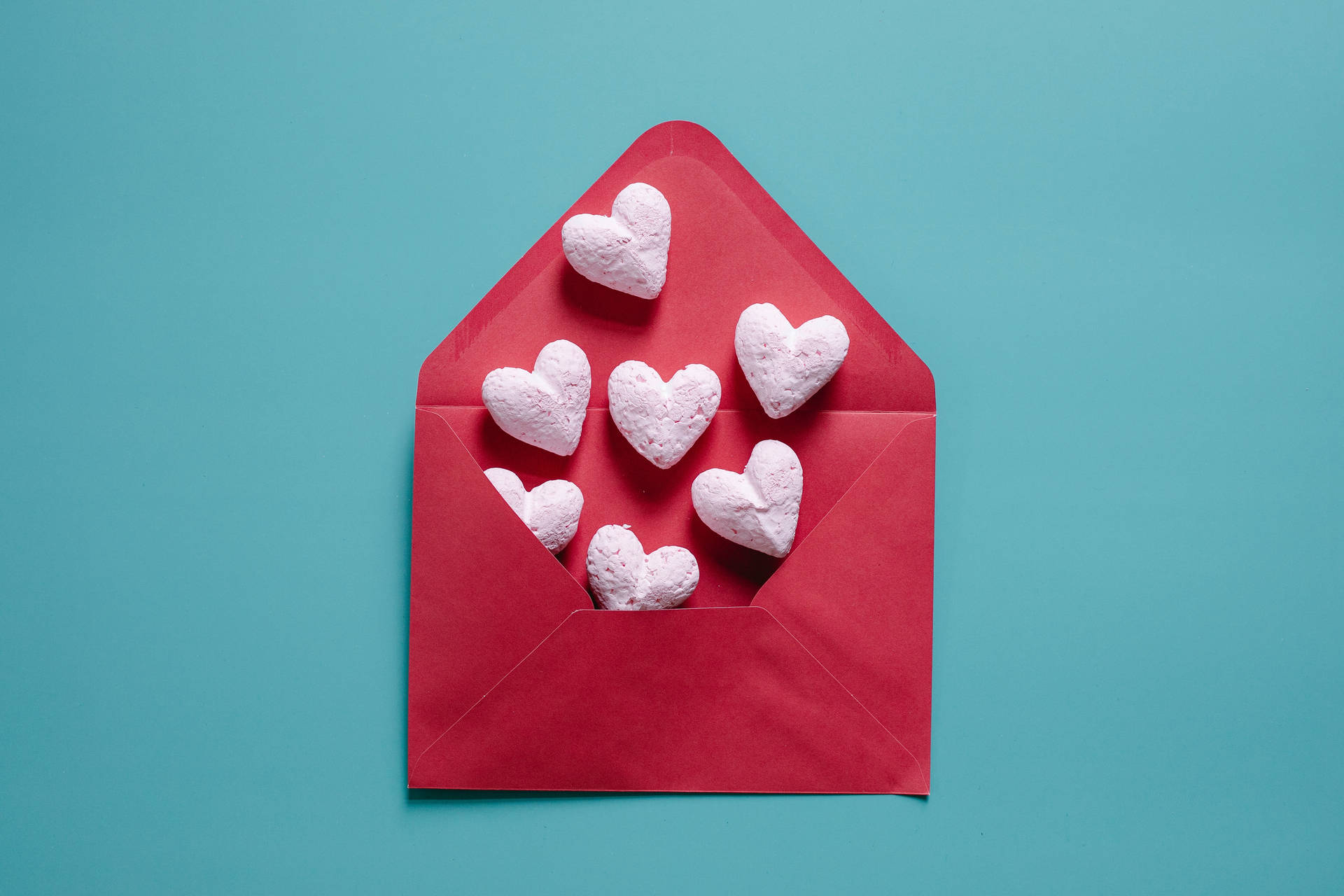 Cute Blue Red Heart Envelope Wallpaper