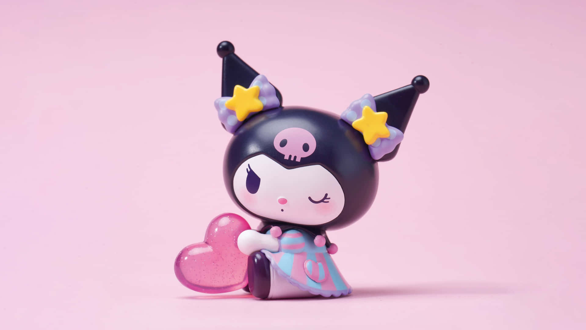 Cute Gothic Figure Pink Heart Aesthetic Wallpaper