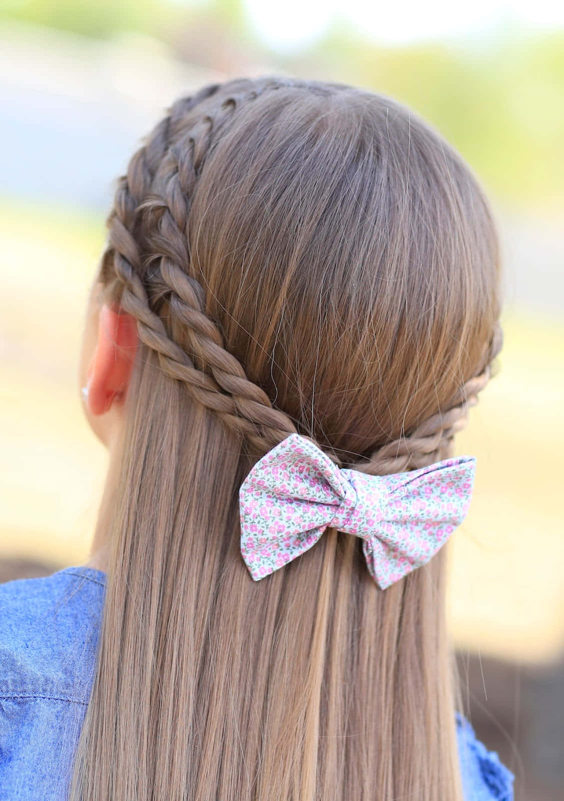 Side Fishtail Cute Hairstyle Picture