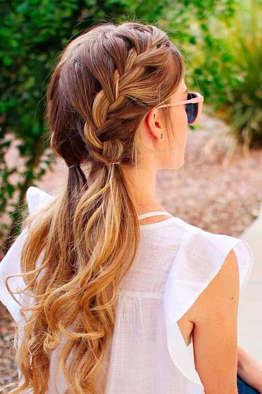 Cute Hairstyle Side Braid Picture