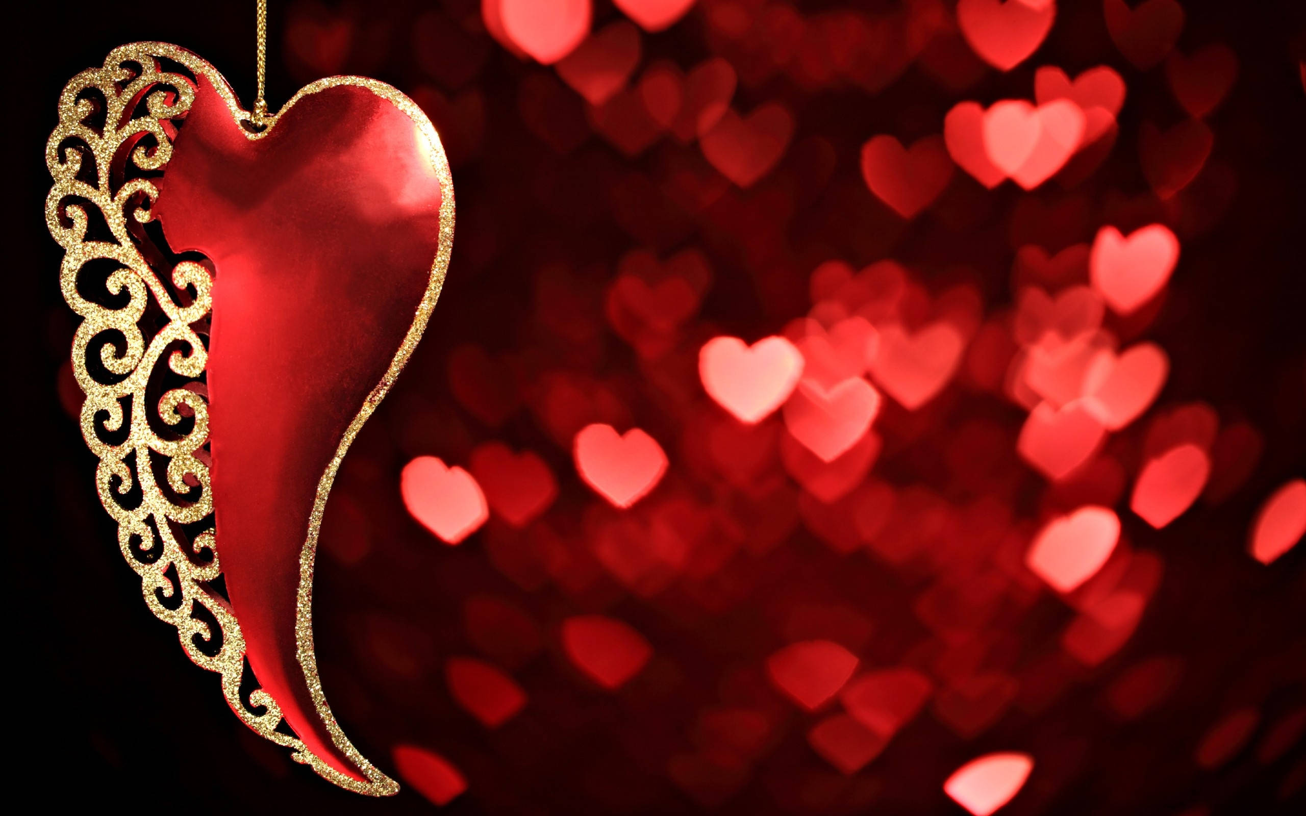 Cute Love Heart Pendant And Bokeh Lights Wallpaper