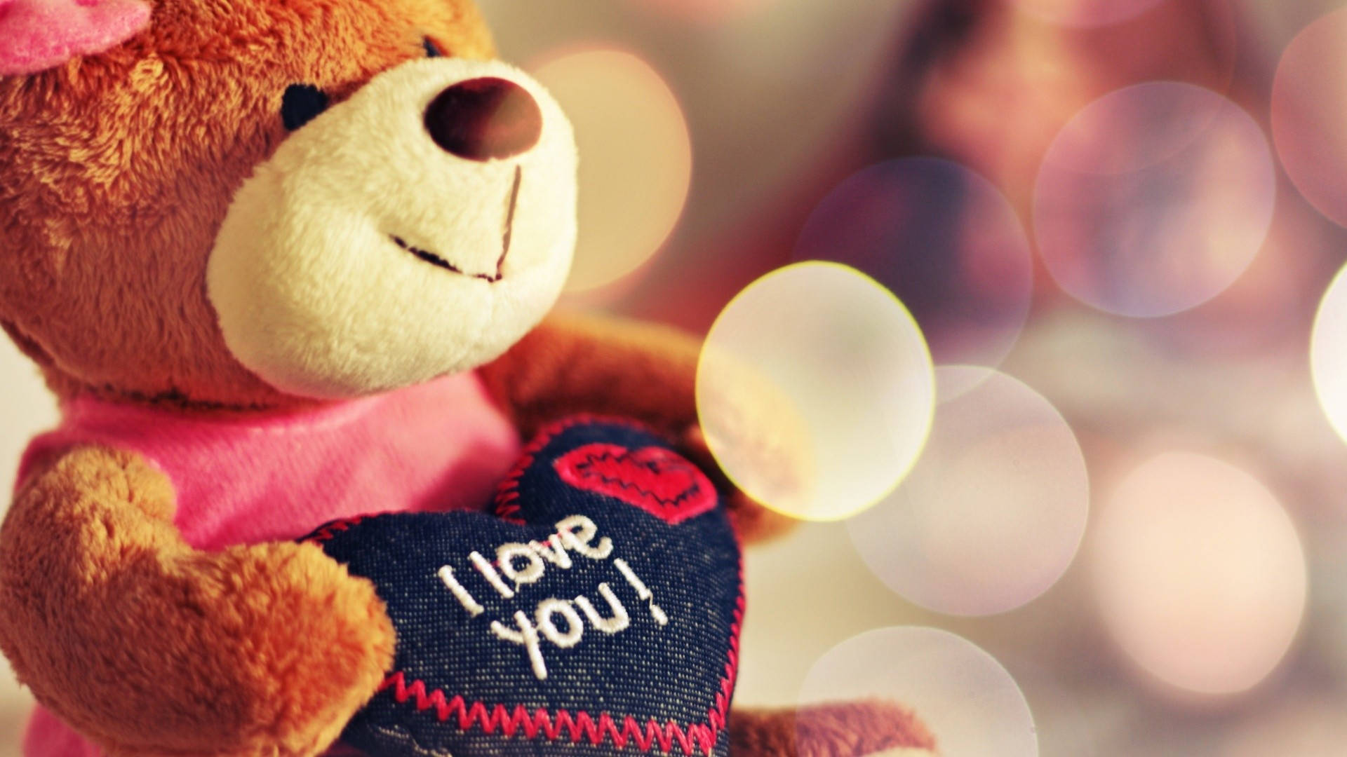 Cute Love Teddy Bear Wallpaper