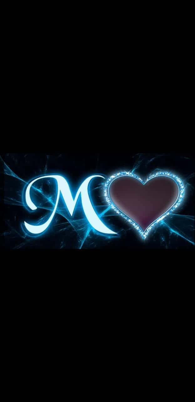 Et blåt hjerte med ordet M på det. Wallpaper