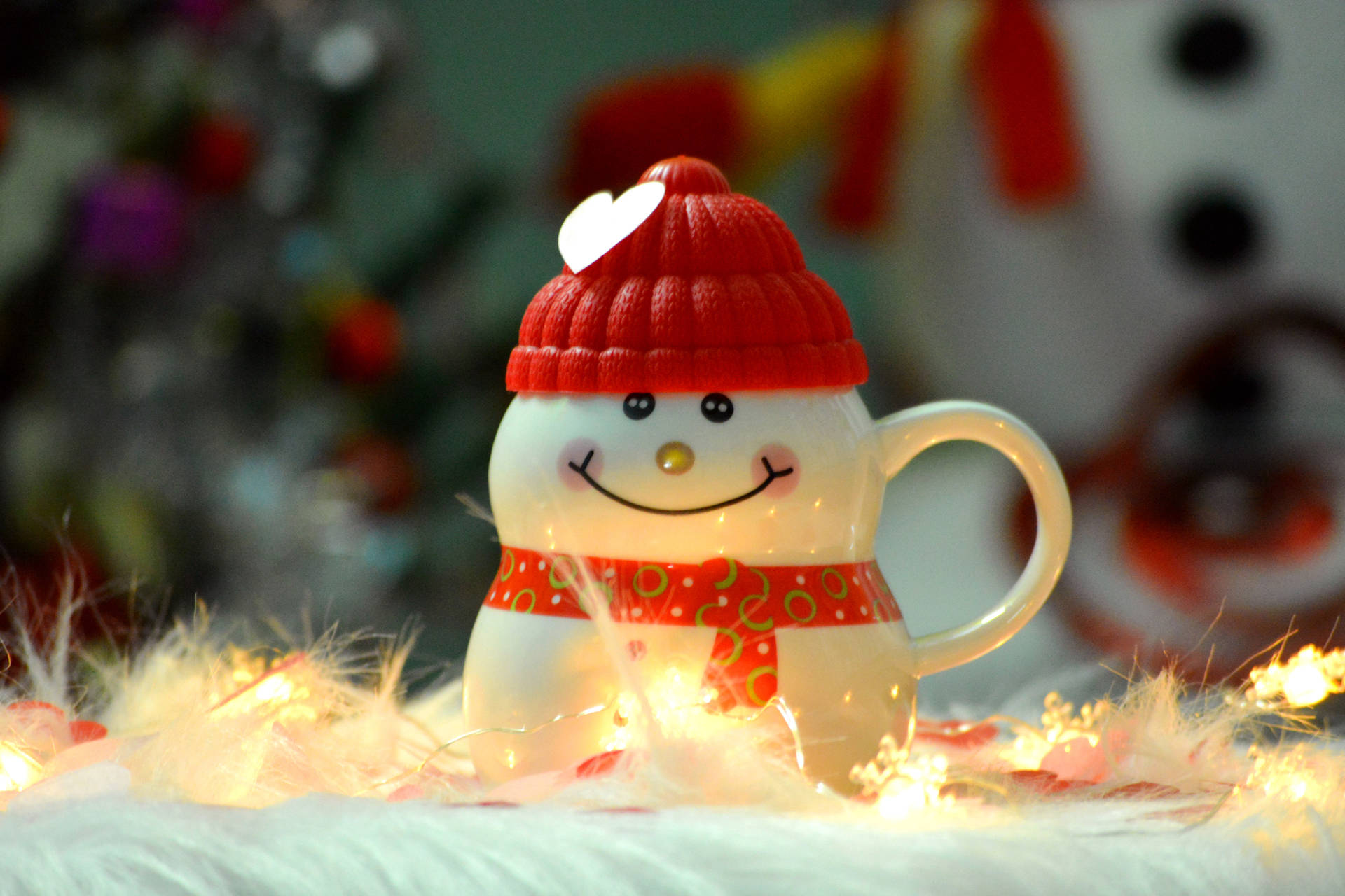 Cute Merry Christmas Snowman Cup Wallpaper