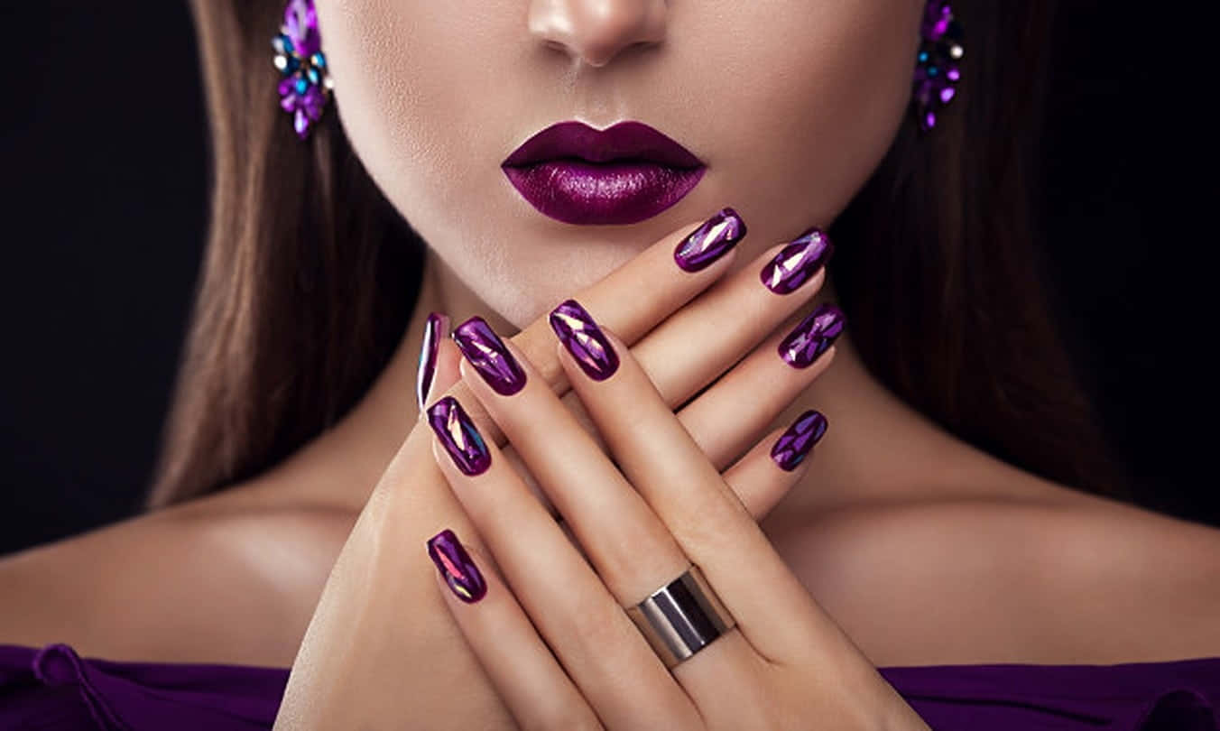 Chic and Trendy Cute Nails Design Wallpaper