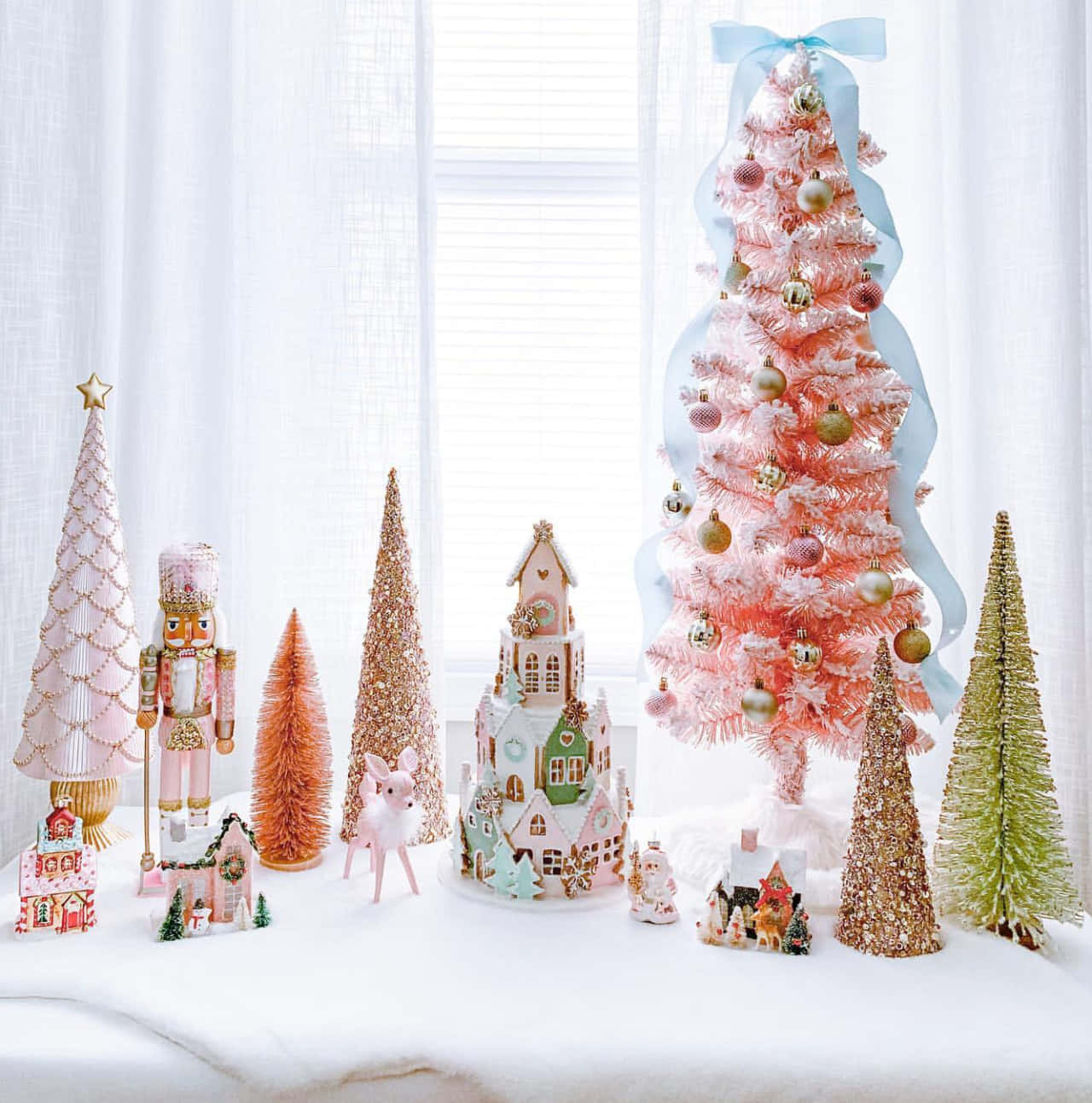 Sød Pastel Æstetisk Jule Træ Samling Wallpaper