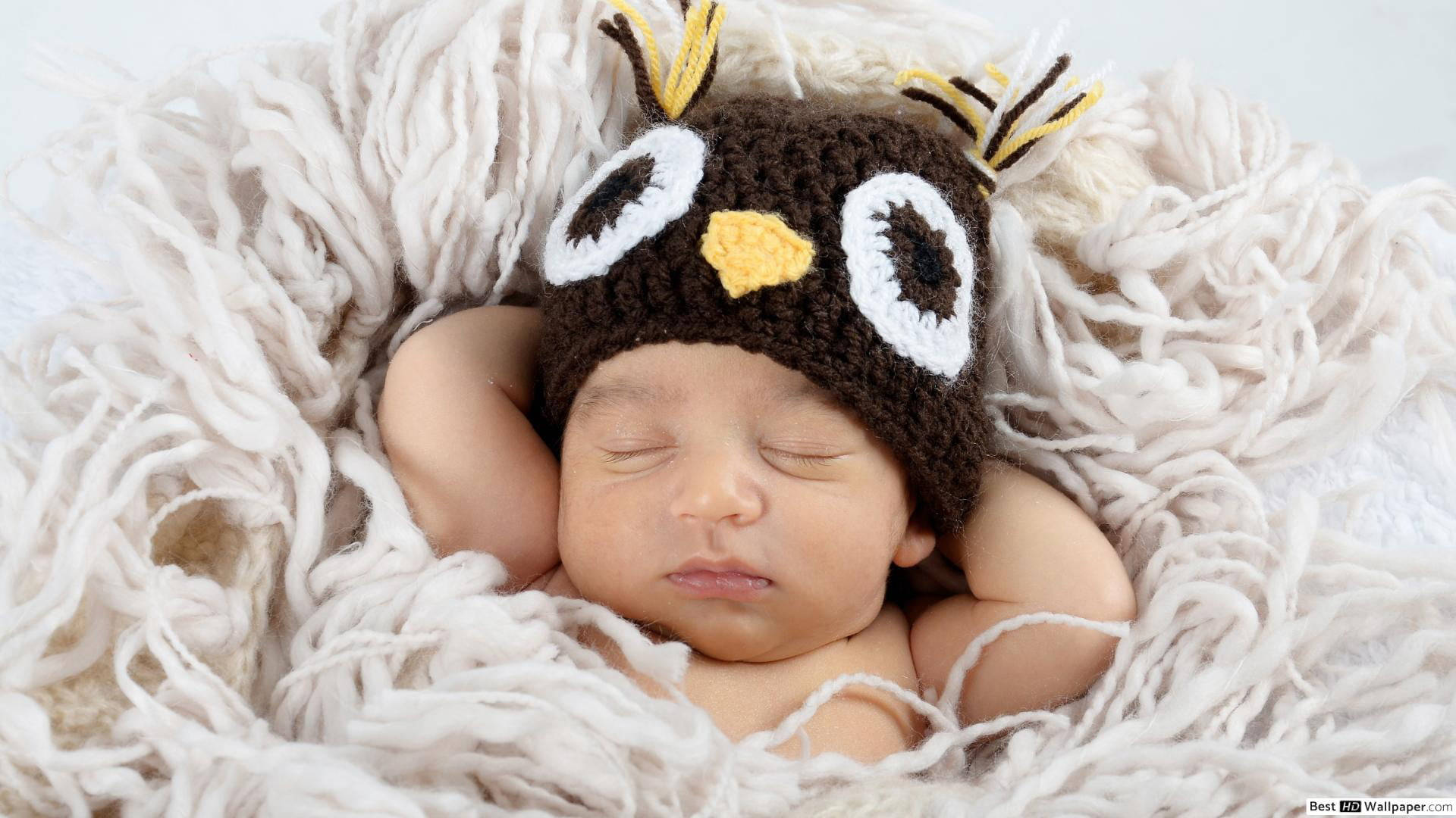 Cute Sleeping Baby Pictorial Wallpaper