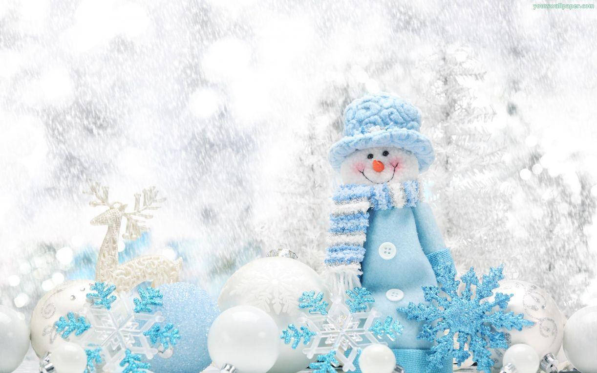 Cute Snow Blue-themed Christmas Wallpaper