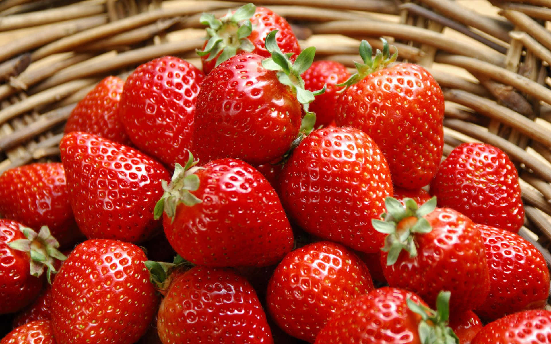Nyd denne lækre og søde jordbær! Wallpaper