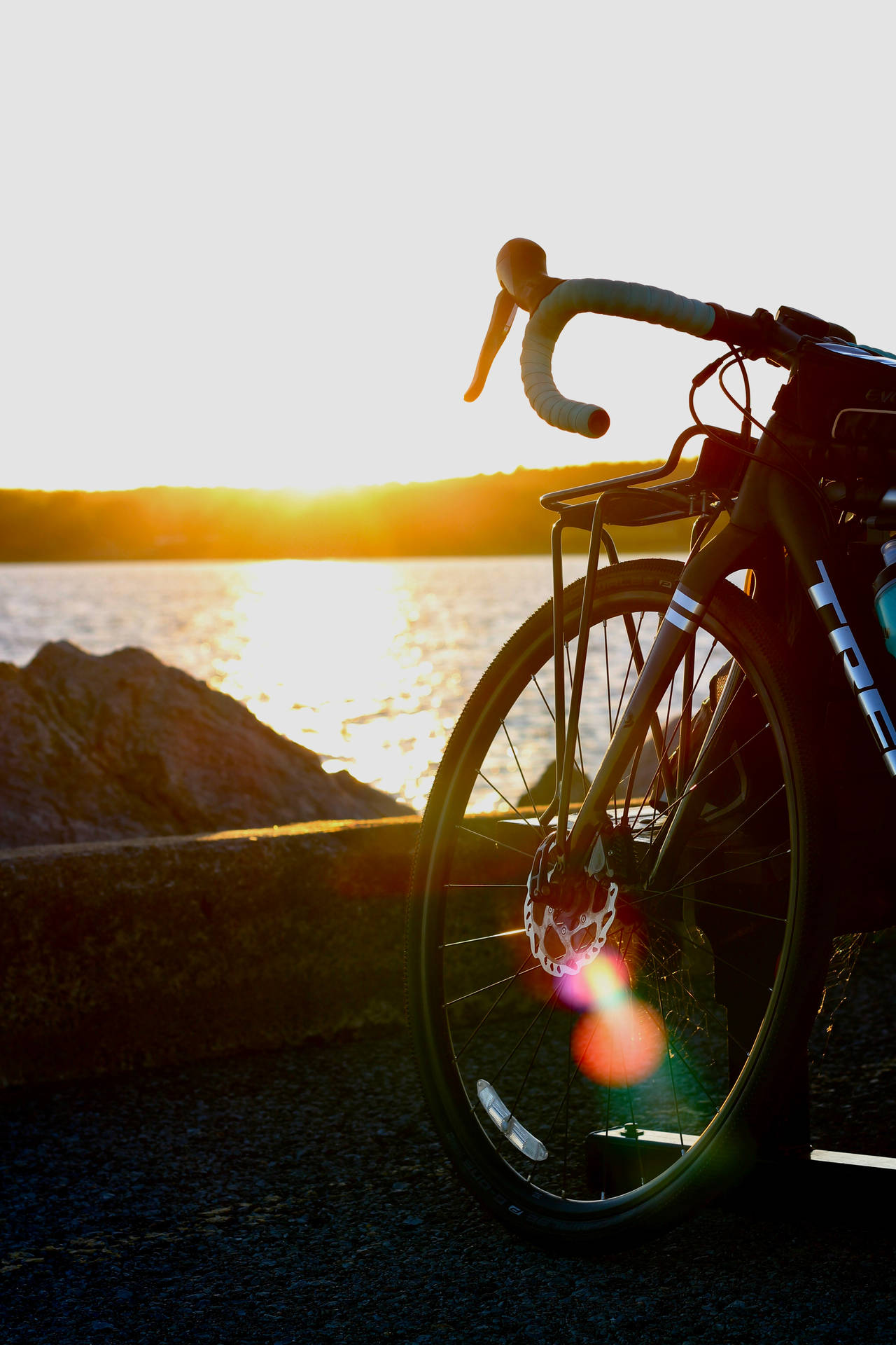Fahrradfahrenfahrrad Ozean Sonnenuntergang Wallpaper