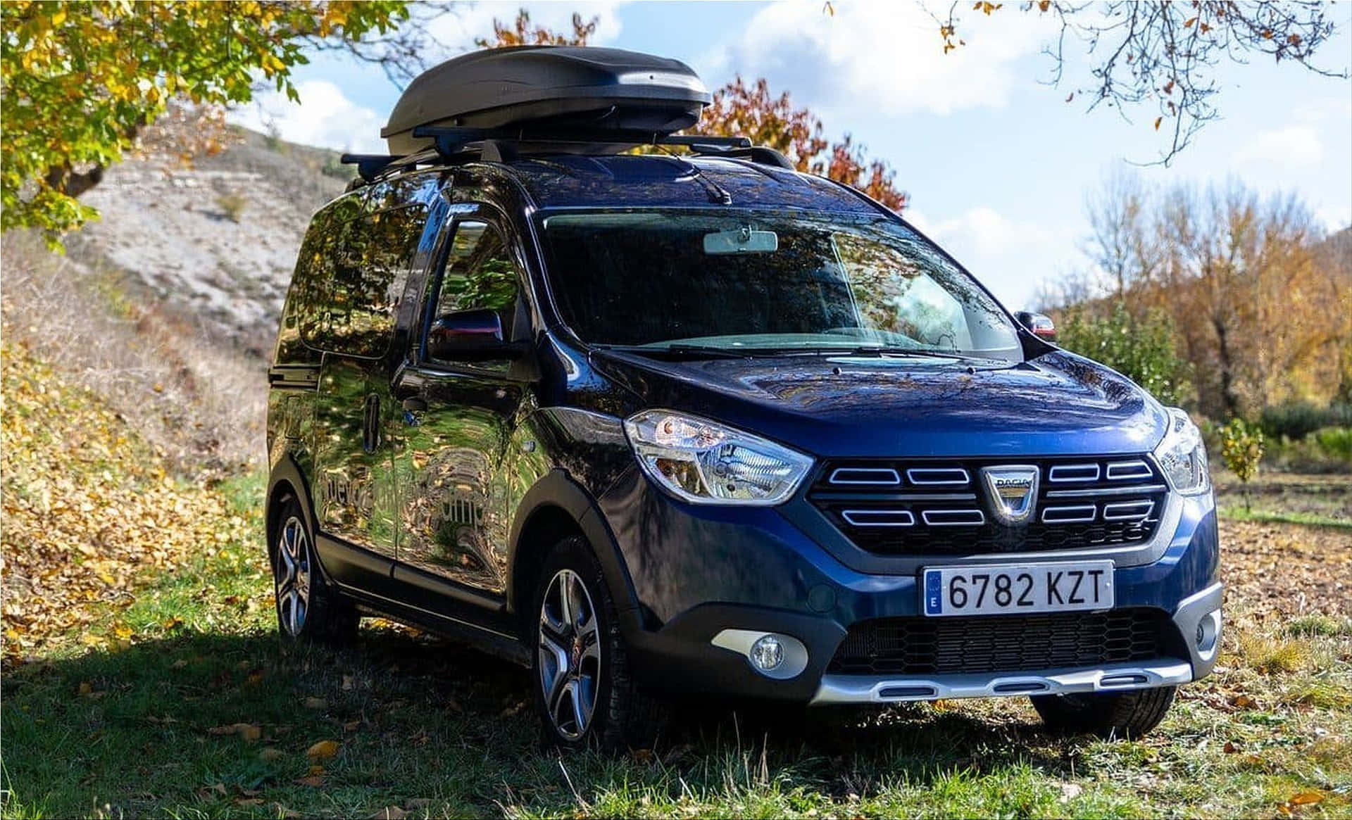 Dacia Dokker In Action On Rough Terrain Wallpaper