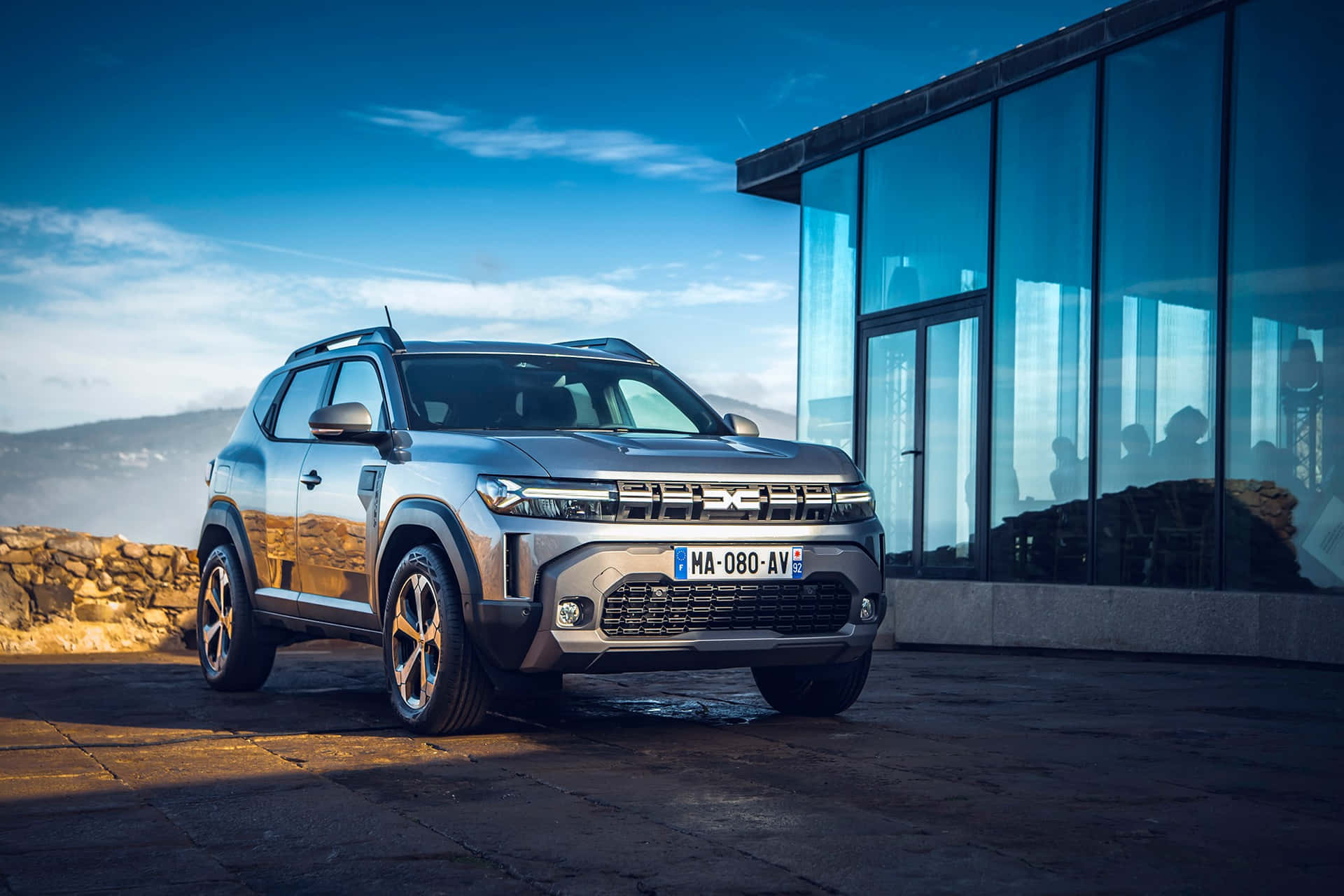 Dacia Duster Modern Ontwerp Berg Achtergrond Achtergrond