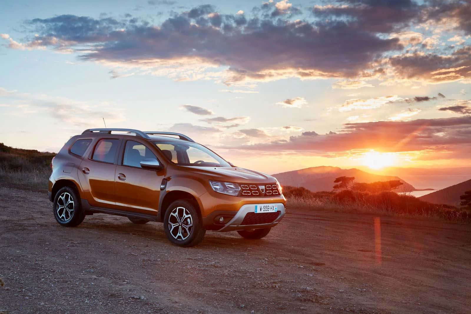 Dacia Duster Zonsondergang Landschap Achtergrond