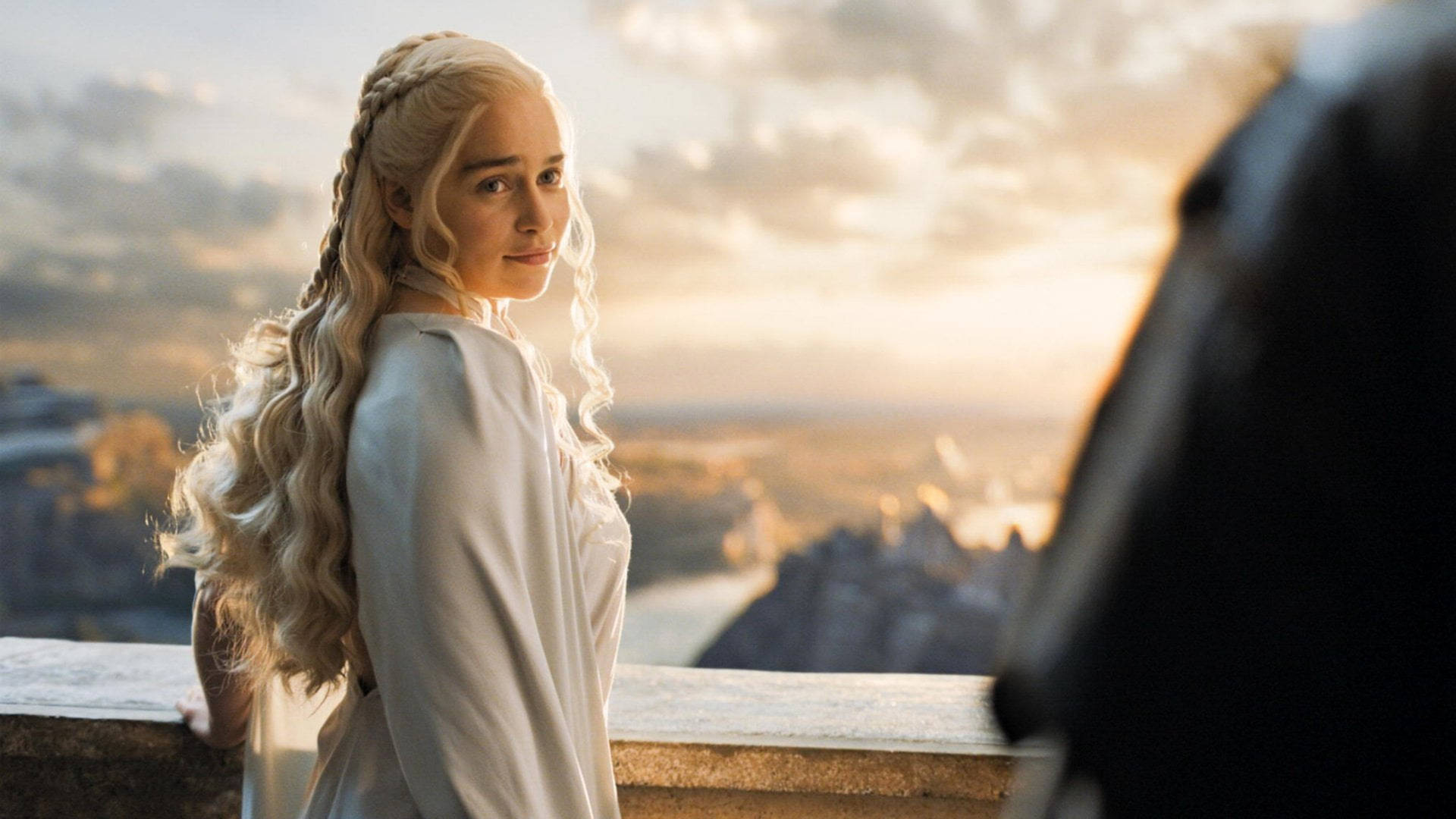 Daenerys Targaryen Balcony Sunset Wallpaper