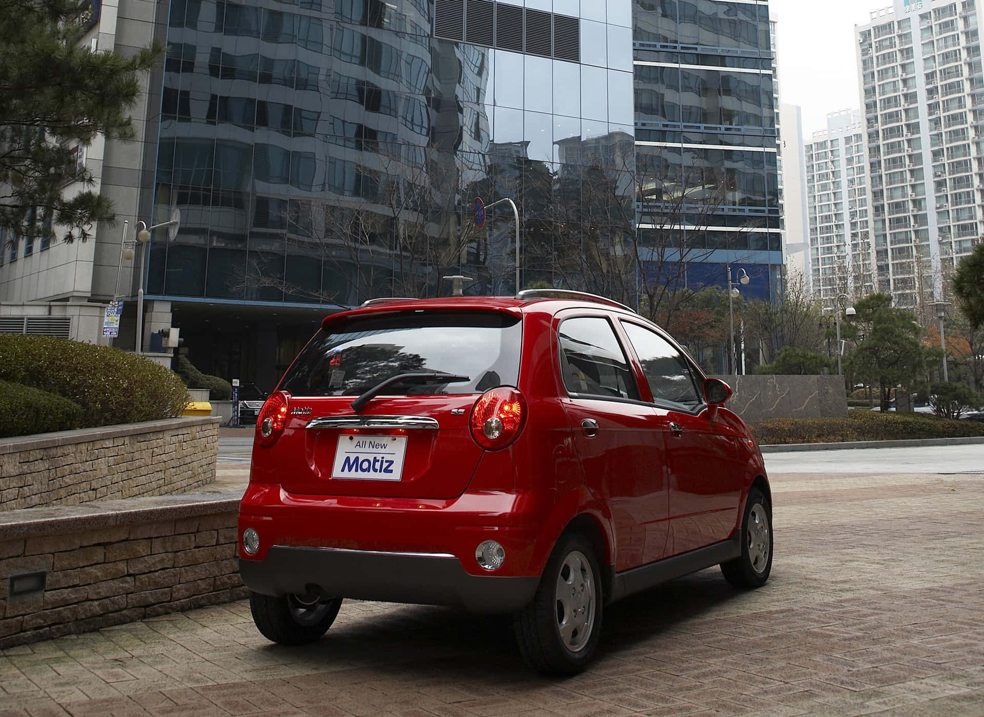 Daewoo Matiz In A Scenic Landscape Wallpaper