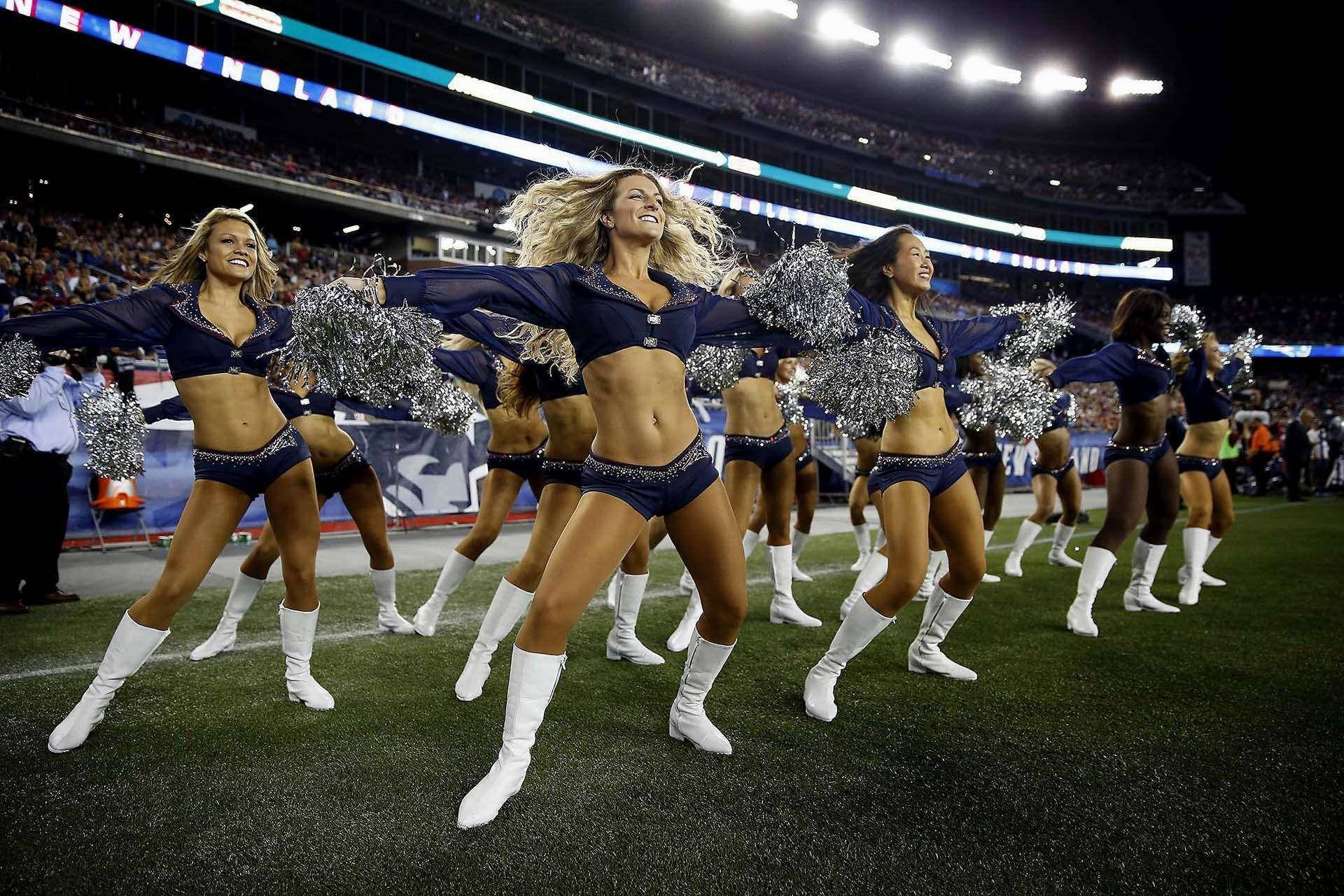 Dallascowboys Cheerleader - Dallas Cowboys Cheerleader Wallpaper
