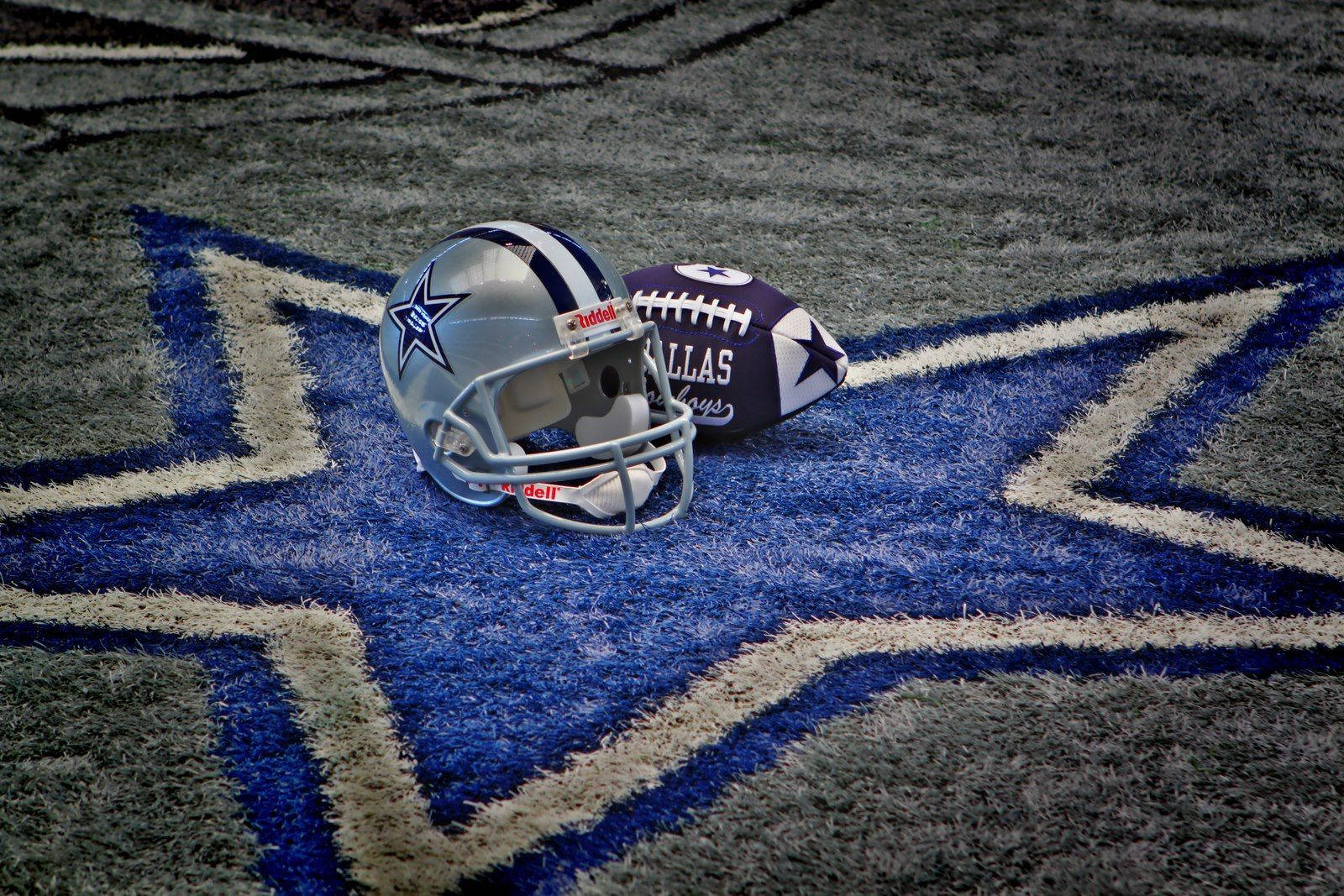 Dallas Cowboys Football Helmet Wallpaper
