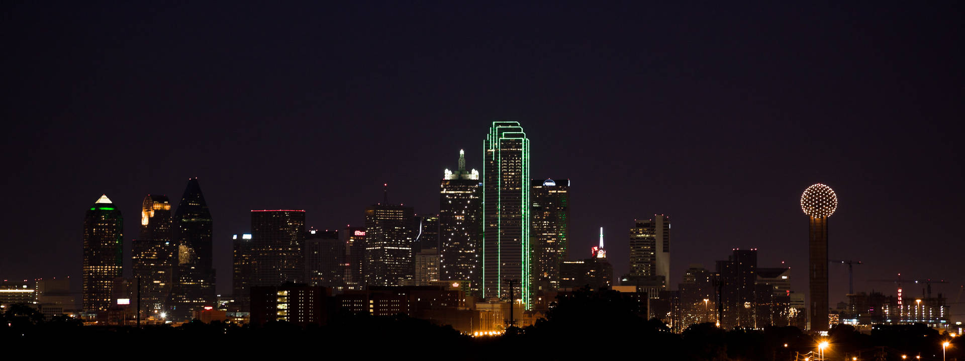 Dallas Skyline At Night Wallpaper