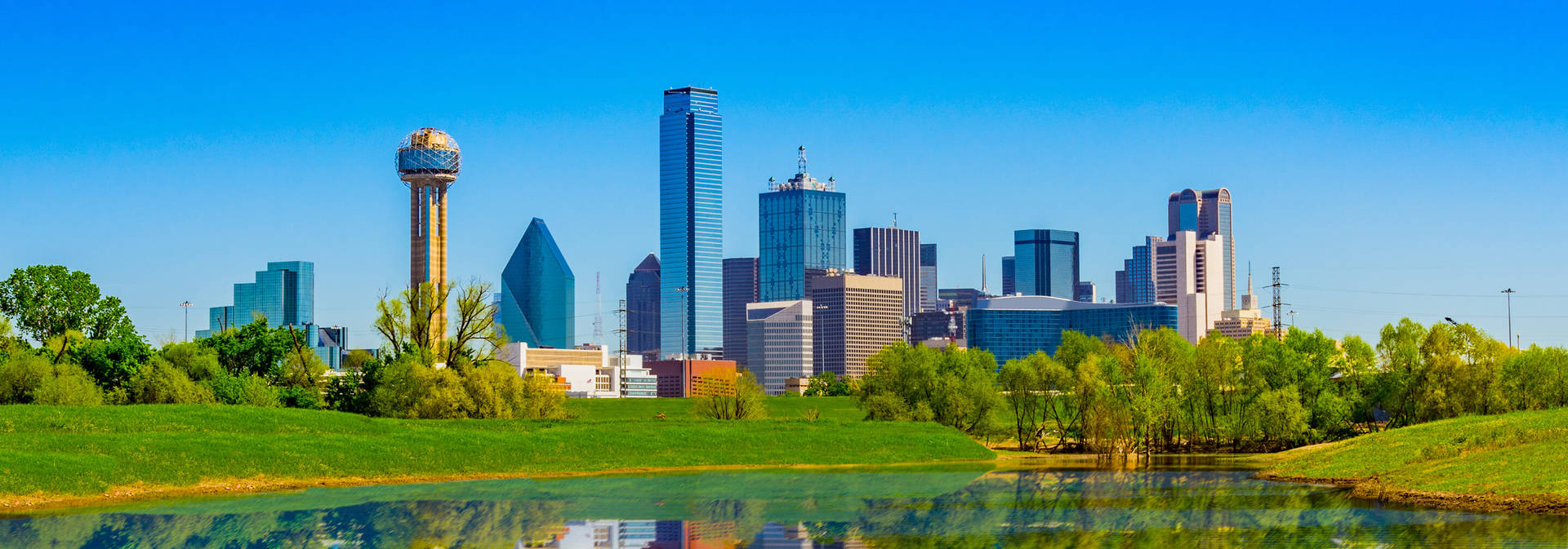 Dallas Skyline Green Plains Wallpaper