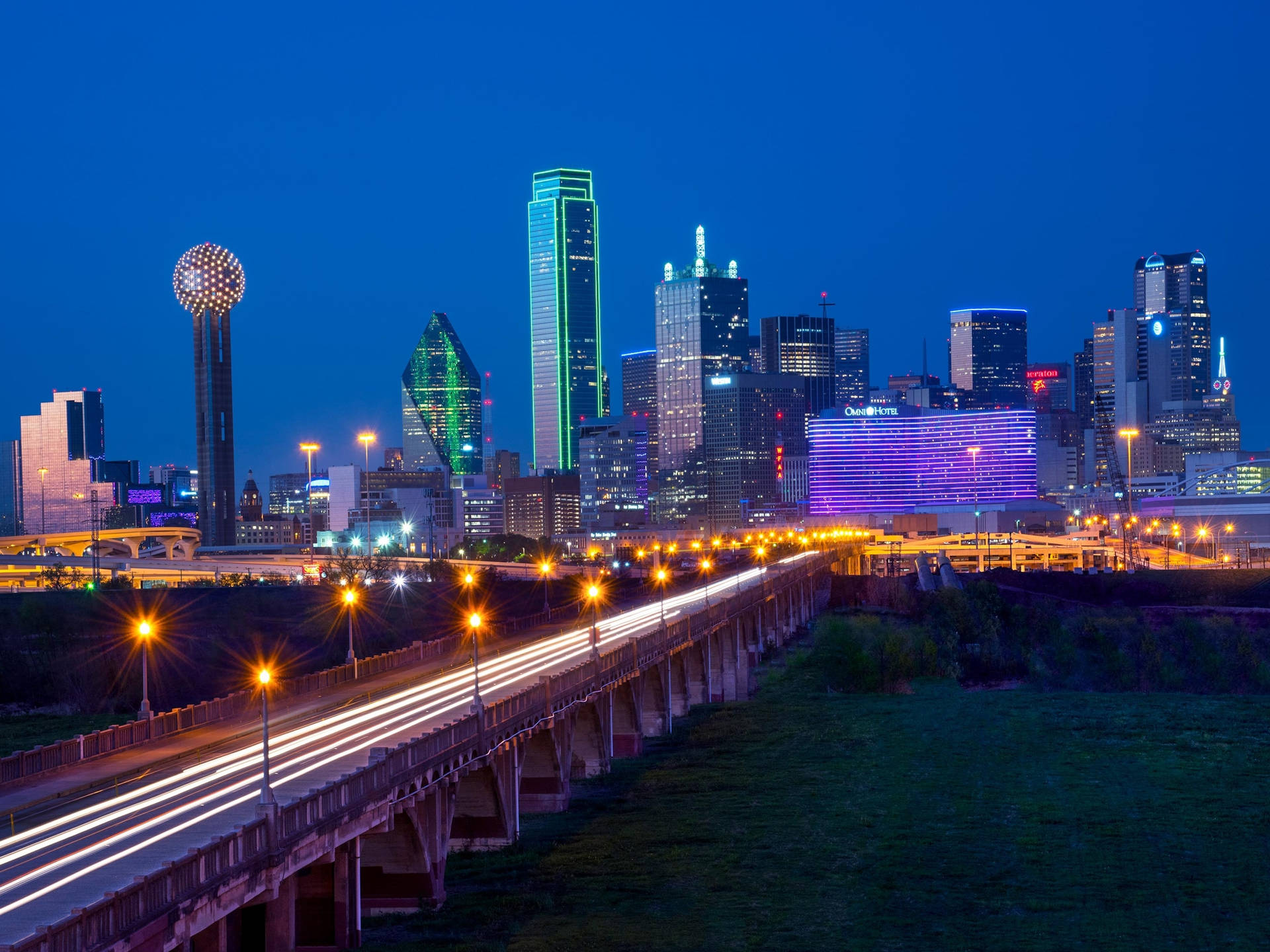 Dallas Skyline Long Bridge Wallpaper