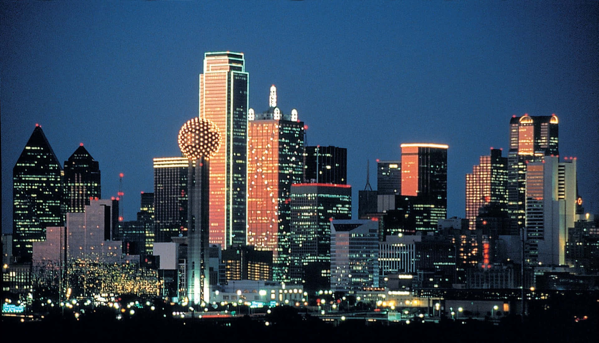 Pragtfuld Skyline af Dallas, Texas Wallpaper