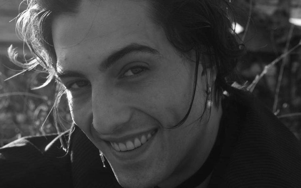 Damiano David Flaunts His Dimple