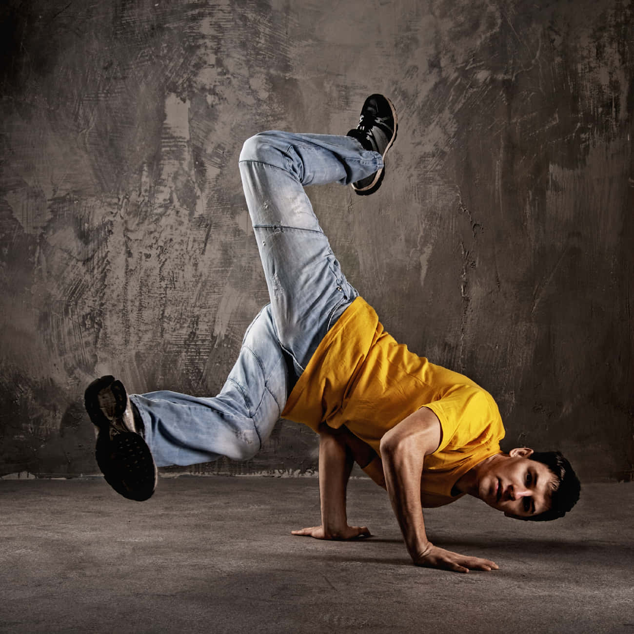 Male Hip Hop Dancing Picture