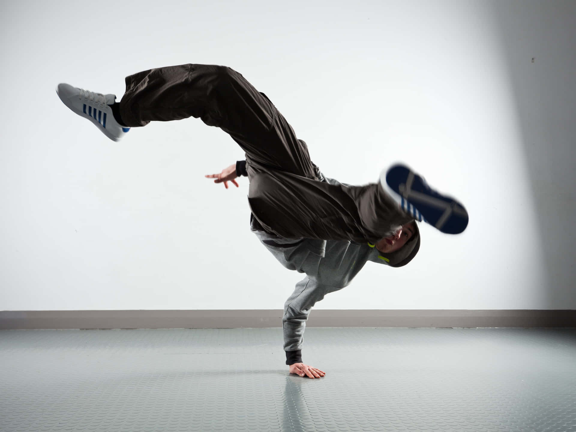 Hip Hop Breakdance Dancing Picture