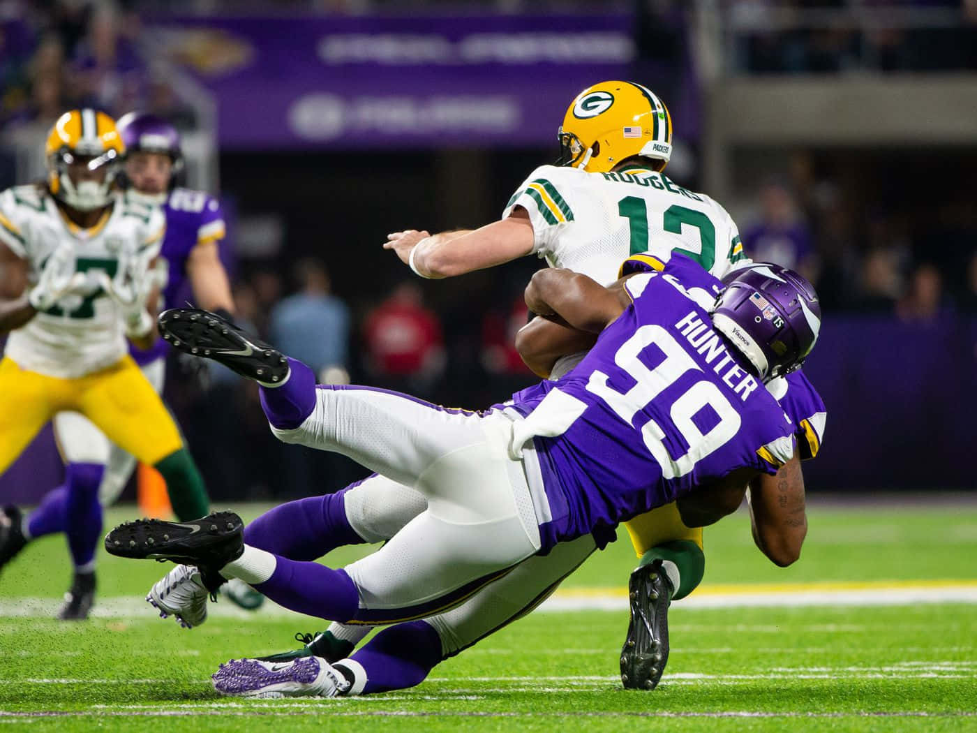 Danielle Hunter Sacking Aaron Rodgers Picture