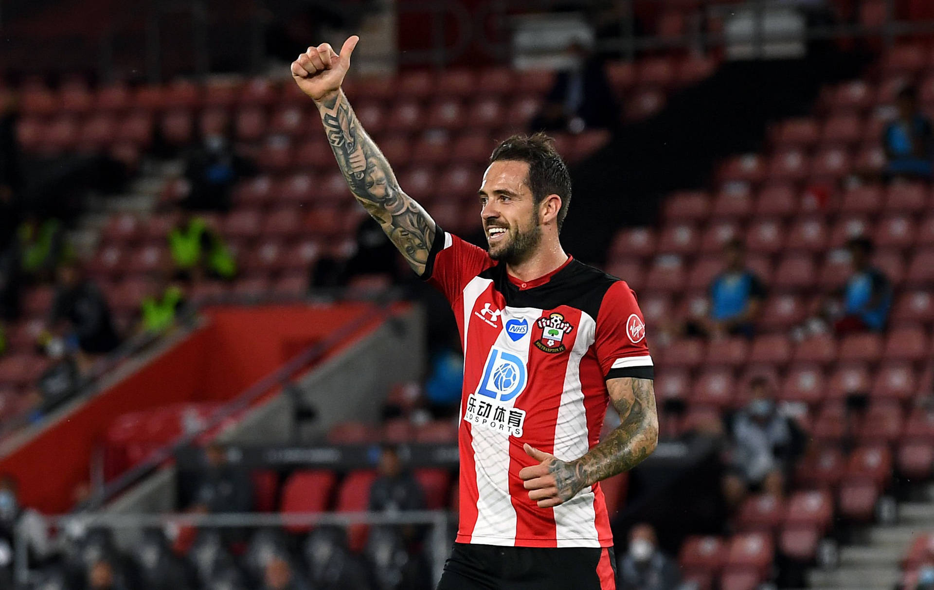 Danny Ings High Thumbs Up Wallpaper