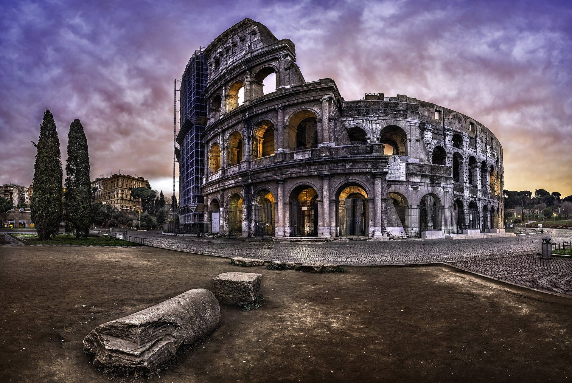 Mörkestetisk Förstörelse Av Colosseum I Rom. Wallpaper