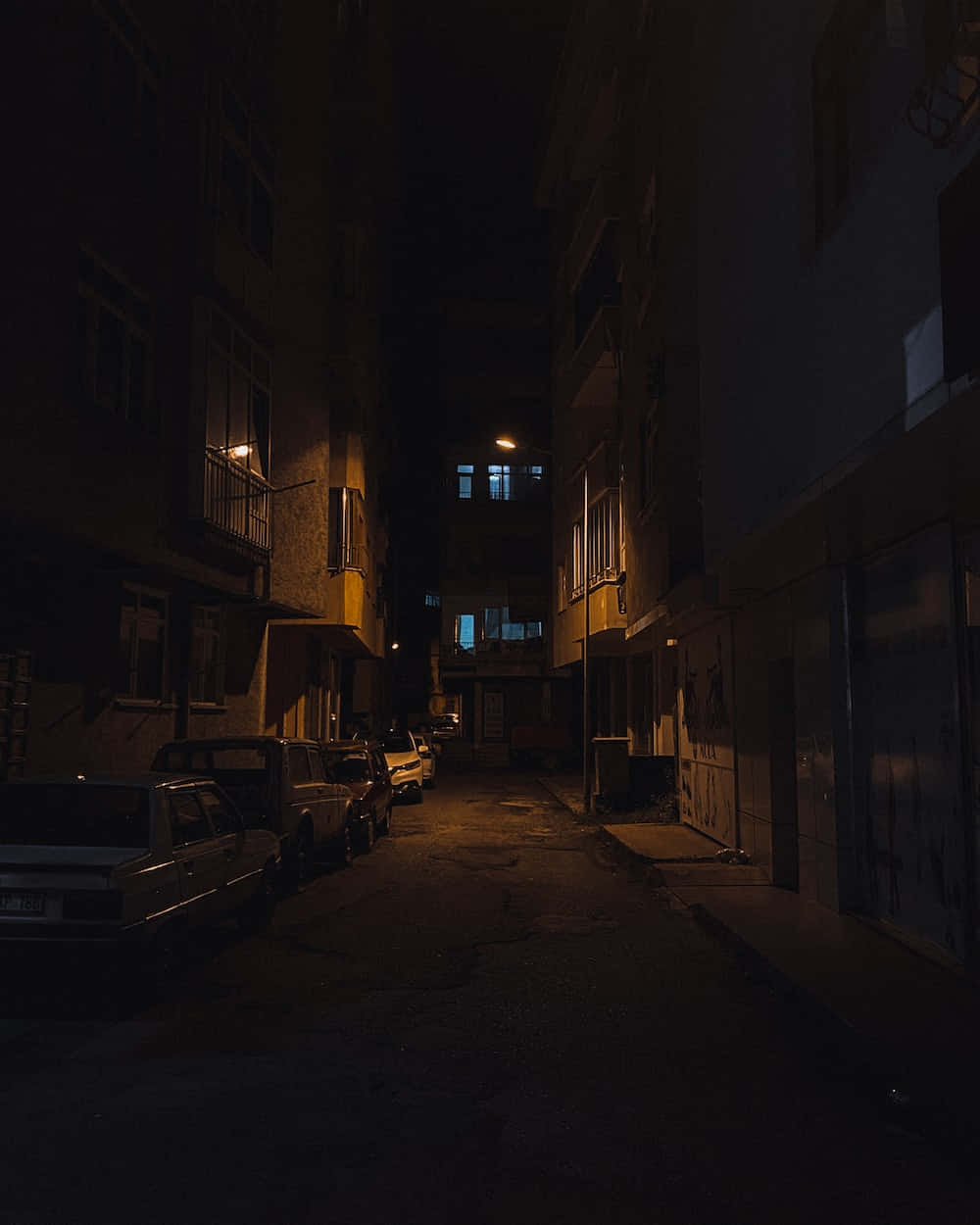 Mysterious and Atmospheric Dark Alleyway Wallpaper