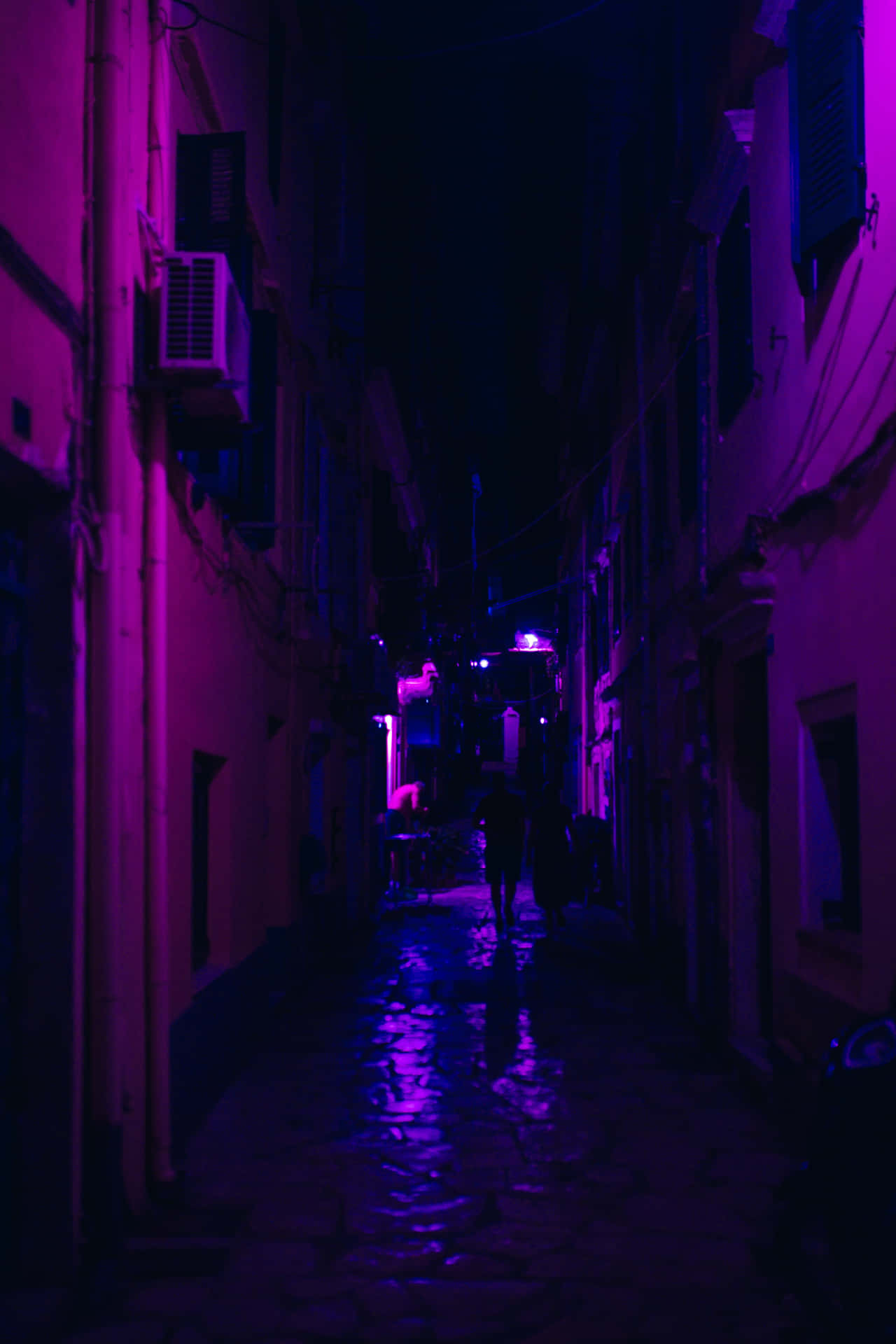 Mysterious Dark Alleyway at Night Wallpaper