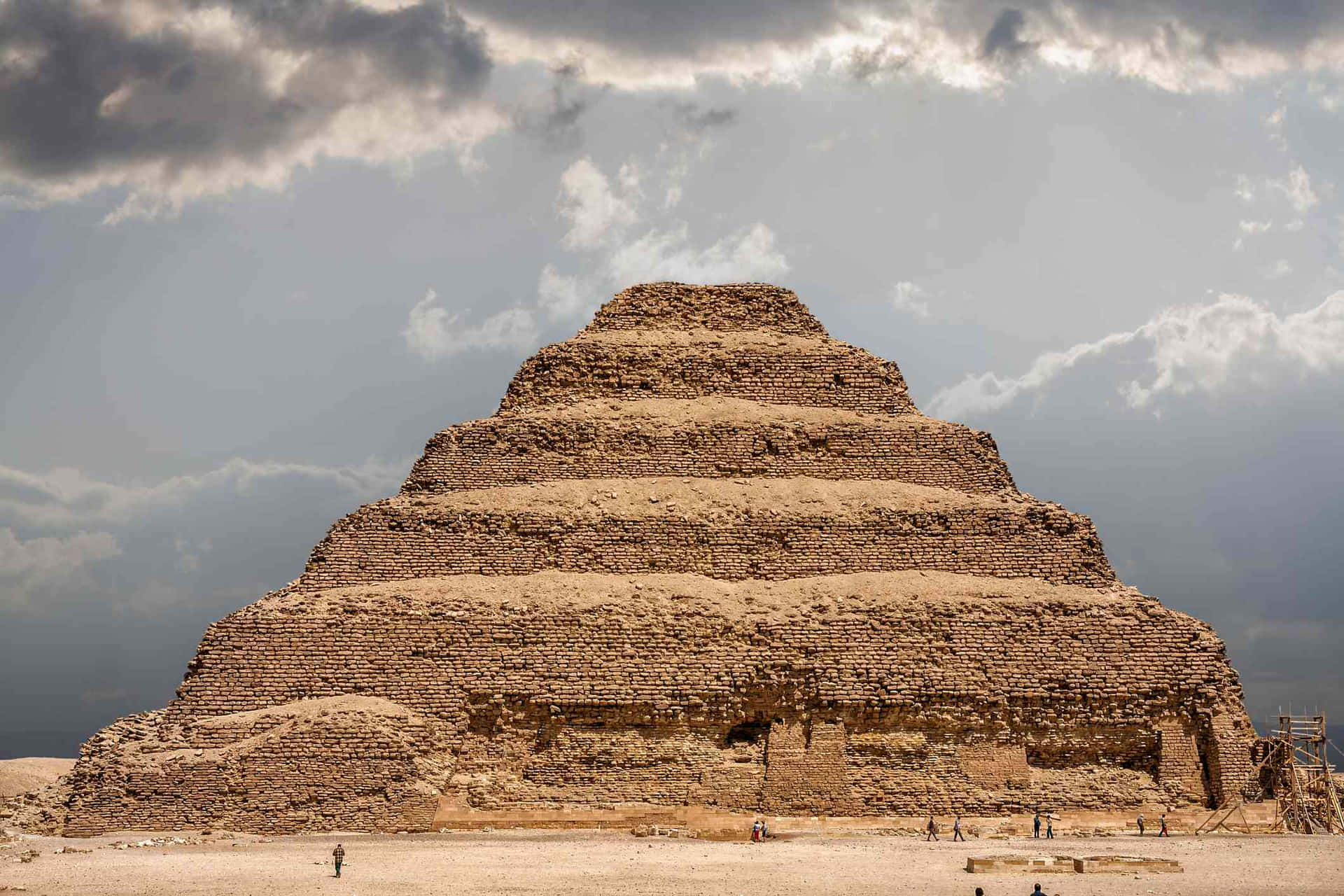 Dark Clouds Above Saqqara Pyramid Wallpaper