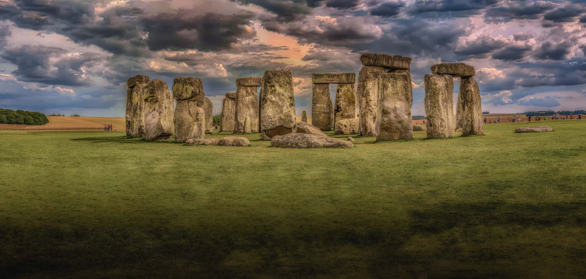 Dark Clouds Over Stonehenge England Picture