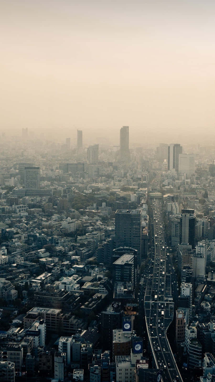 Dielichter Der Stadt Erhellen Die Dunklen Straßen Japans. Wallpaper