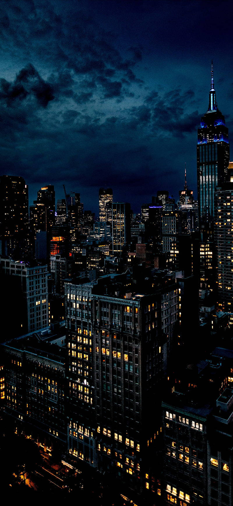 Cidadede Arranha-céus Durante A Noite Escura. Papel de Parede