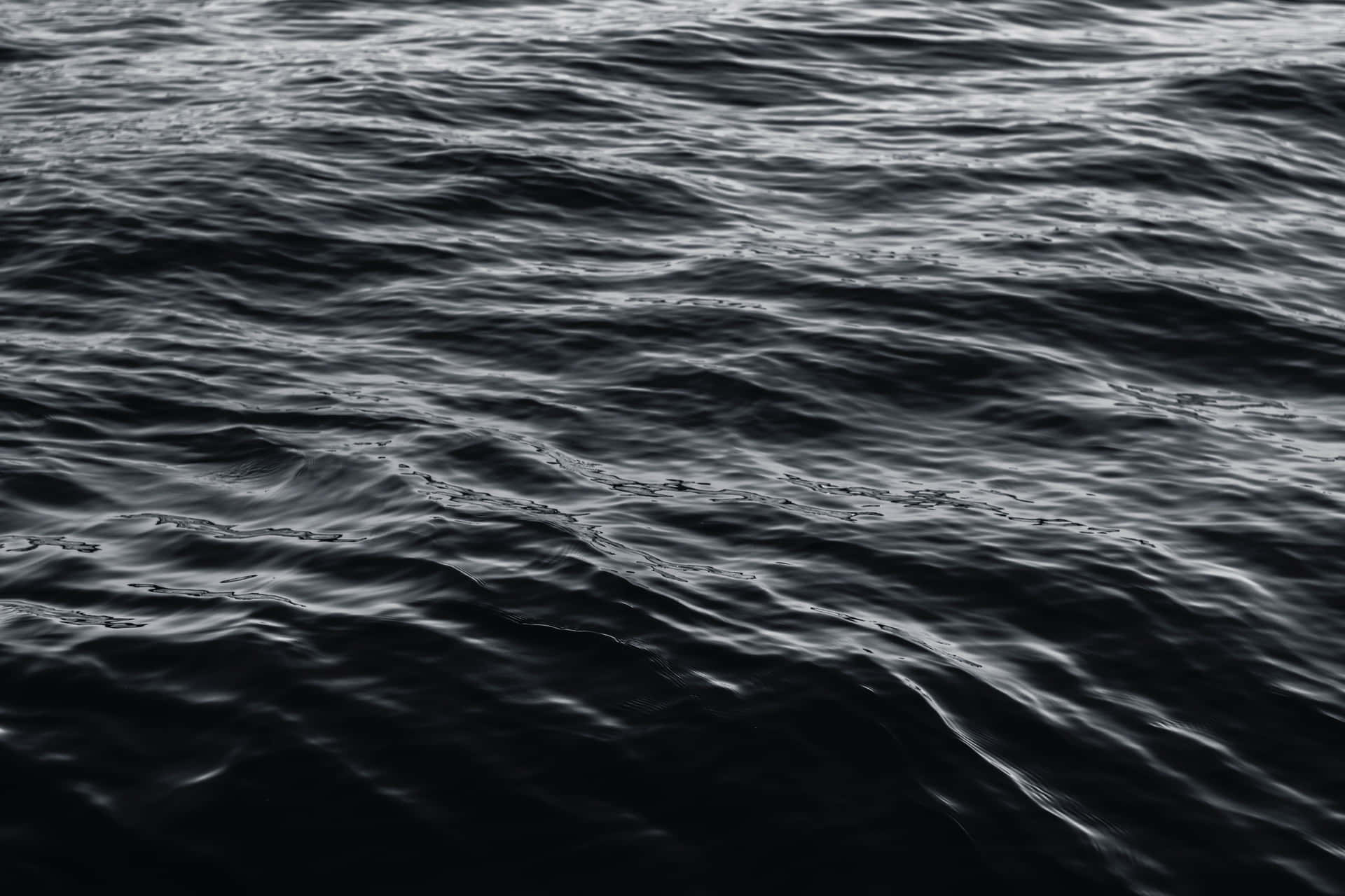 Mysterious Dark Ocean Waves Wallpaper