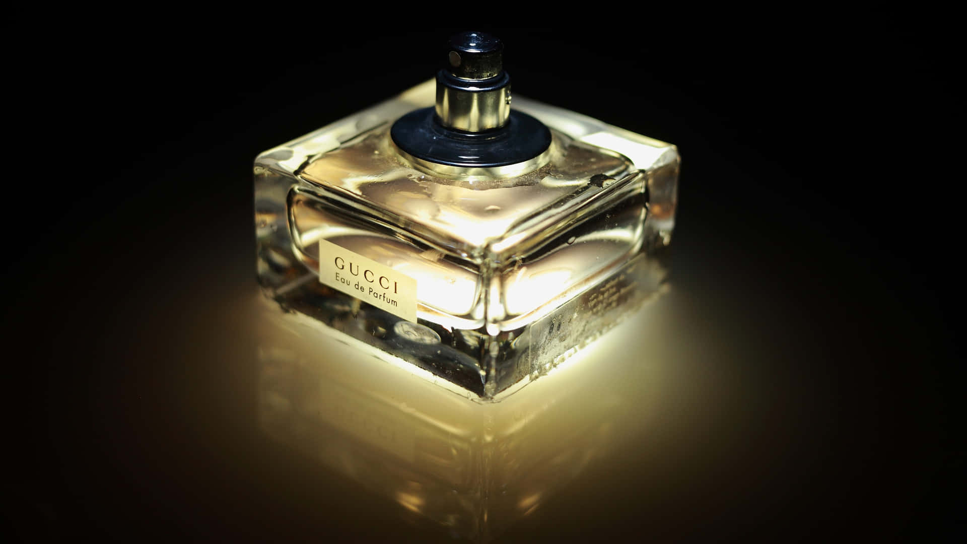 Perfumeoscuro Gucci 4k Fondo de pantalla